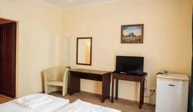 Hajnal Hotel Mez�k�vesd
