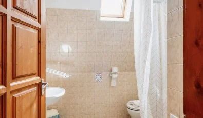 Hajnal Hotel Mez�k�vesd