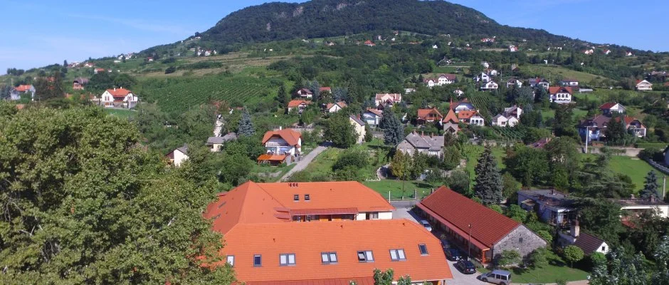 Hotel Halszkert Badacsony