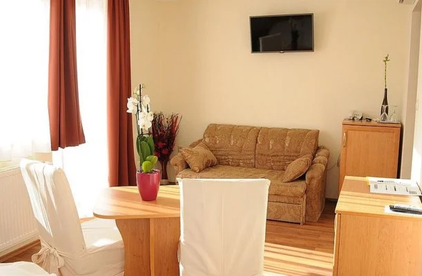 Hotel Halszkert Badacsony