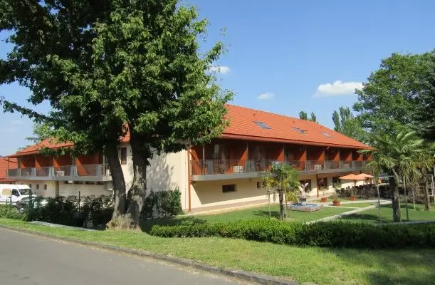 Hotel Halszkert Badacsony