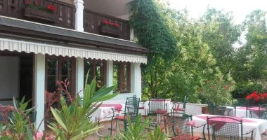 Hasik Hotel - Kedvezm�nyes �r f�lpanzi�val
