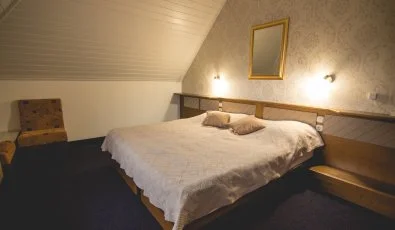 Hasik Hotel D�br�nte