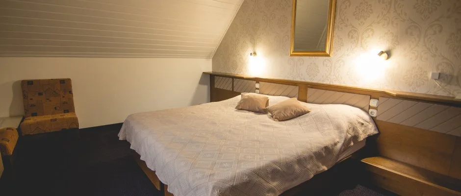 Hasik Hotel D�br�nte