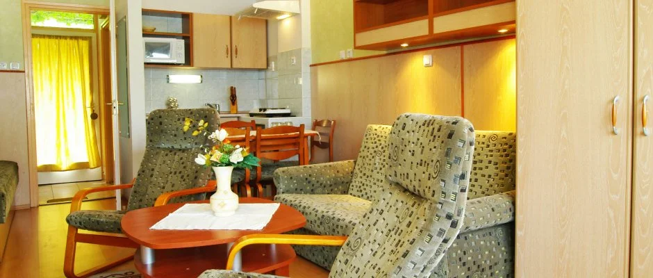 Hforrs Hotel s dlpark Gyula