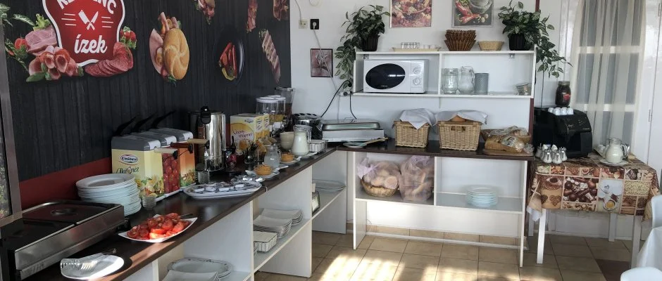 Hforrs Hotel s dlpark Gyula