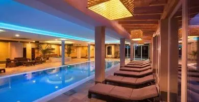 - Napi árak reggelis ellátással