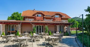 Tavaszi Wellness felt�lt�d�s Visegr�don - H�tk�znap (min. 2 �j)