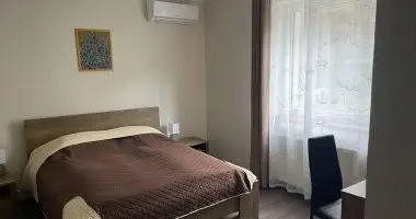 Csal�di �d�l�s (min. 4 �j)