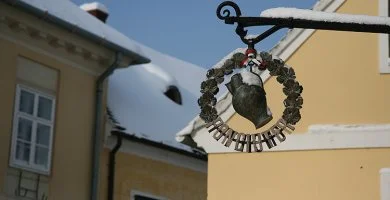 vindt feltltds (min. 2 j)