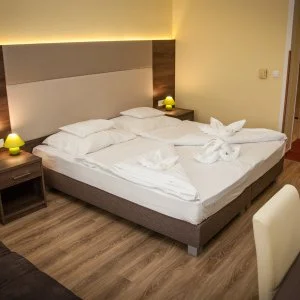 Hotel Jade Veszprém - Május 1.
