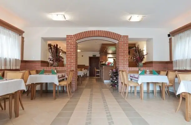 Hotel Kardosfa Zselickisfalud Hotel Kardosfa Zselickisfalud