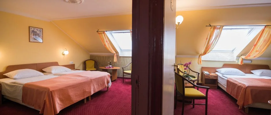 Hotel Korona Wellness, Rendezvny & Borhotel Eger