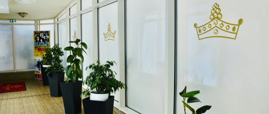 Hotel Korona Wellness, Rendezvny & Borhotel Eger