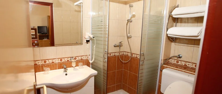 Hotel Korona Wellness, Rendezvny & Borhotel Eger