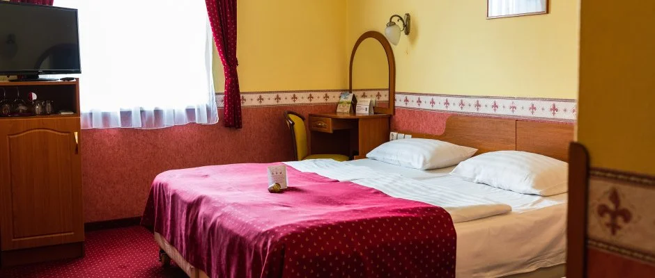 Hotel Korona Wellness, Rendezvny & Borhotel Eger