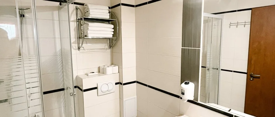 Hotel Korona Wellness, Rendezvny & Borhotel Eger