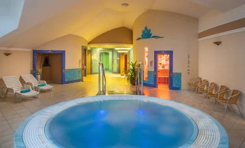 Kristály Hotel Keszthely - Balatoni kiruccanás reggelis ellátással