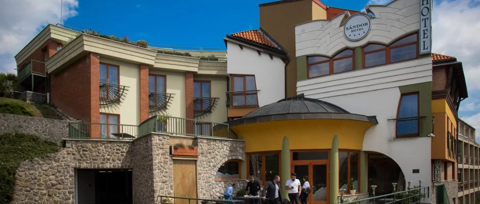 Sndor Hotel Pcs