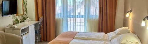 Hotel N�gy �vszak 