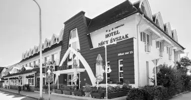 Szilveszter (min. 3 �j)