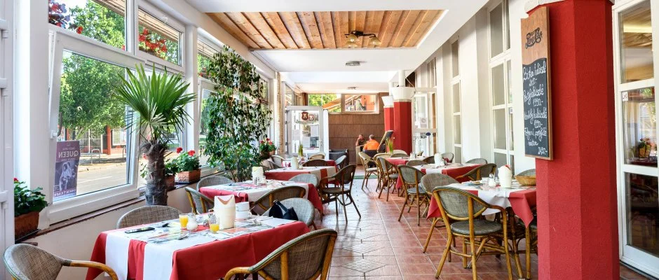 Hotel Ngy vszak Hajdszoboszl