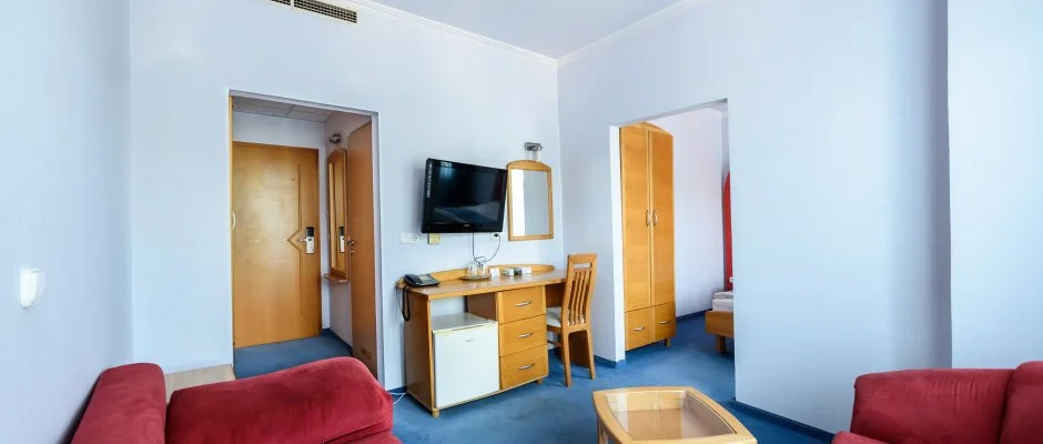 Hotel Ngy vszak Hajdszoboszl