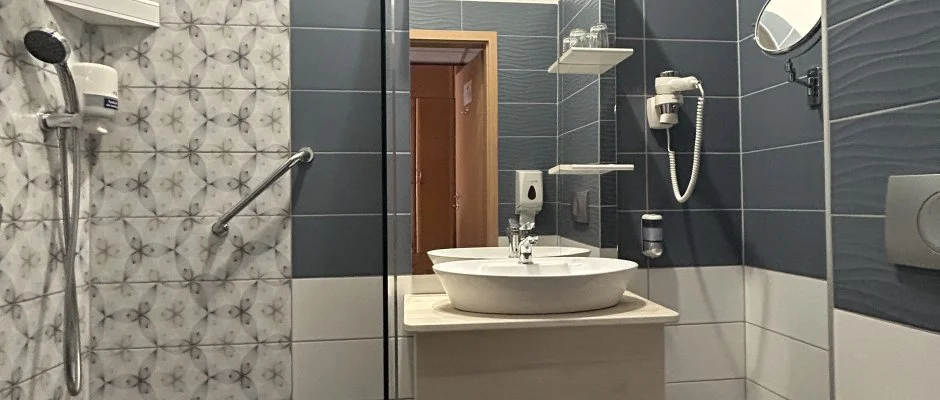 Hotel Ngy vszak Hajdszoboszl