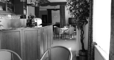 K�t �nnep k�z�tt (min. 2 �j)