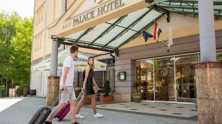 Palace Hotel Hvz