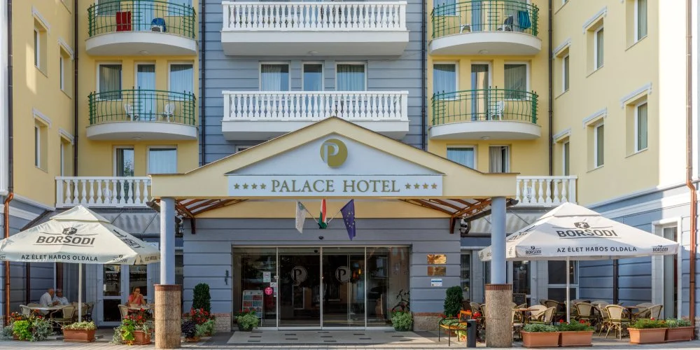 Palace Hotel H�v�z