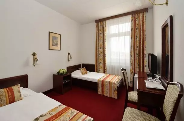Palatinus Grand Hotel Pécs Palatinus Grand Hotel Pécs