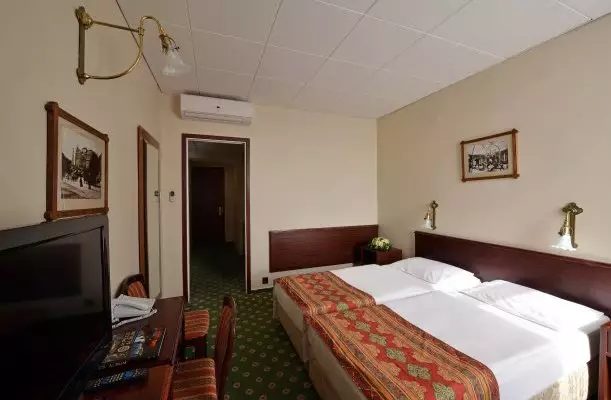 Palatinus Grand Hotel Pécs Palatinus Grand Hotel Pécs
