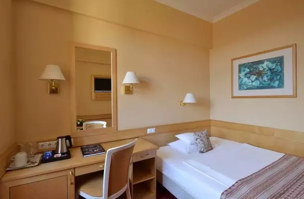 Palatinus Grand Hotel Pécs Palatinus Grand Hotel Pécs