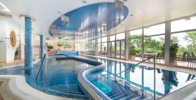 Bomba Tavasz (min. 2 éj)