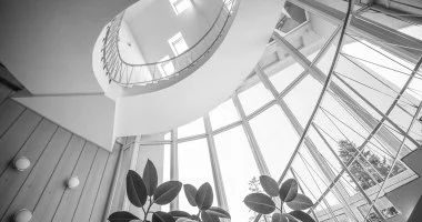 M�jus 1. (min. 2 �j)