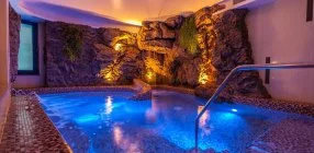 Pr�mium Hotel Panor�ma - Z�ld �t a ny�rba