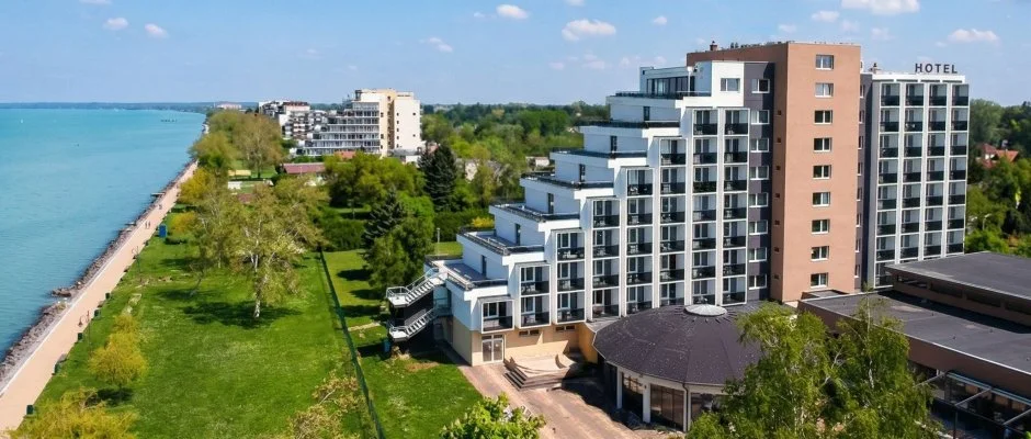 Pr�mium Hotel Panor�ma Si�fok