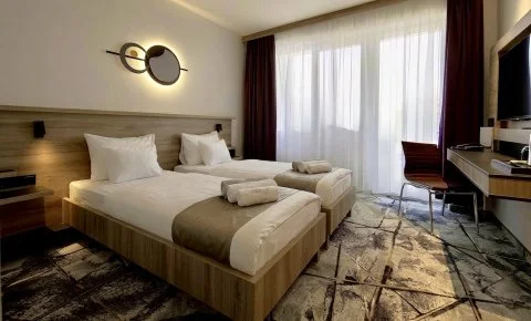 Prémium Hotel Panoráma Siófok - Világ körüli kalandok - Bajor hétvége
