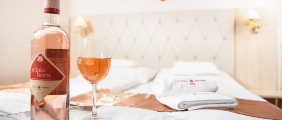 Hotel Piroska Bk, Bkfrd