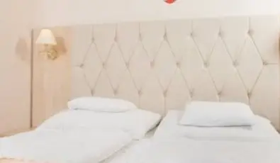 Hotel Piroska Bk, Bkfrd