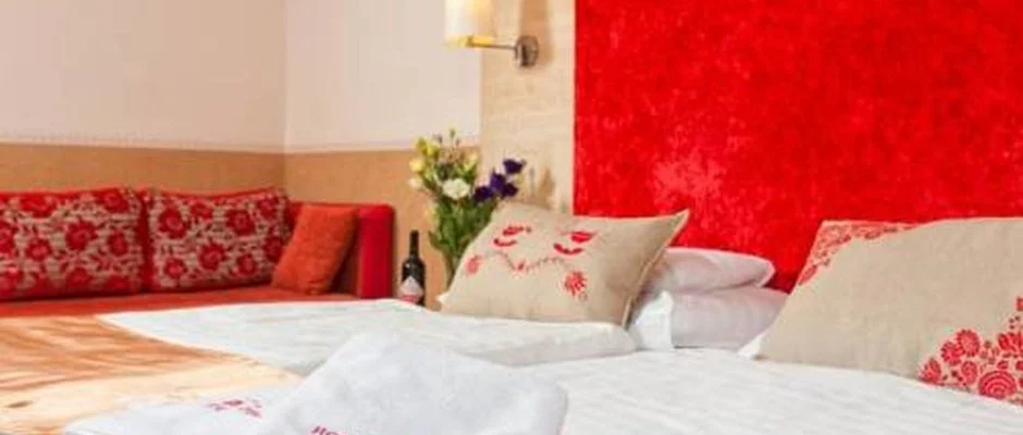 Hotel Piroska Bk, Bkfrd