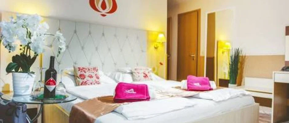 Hotel Piroska Bk, Bkfrd