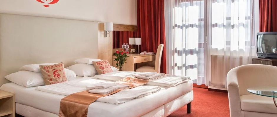 Hotel Piroska Bk, Bkfrd