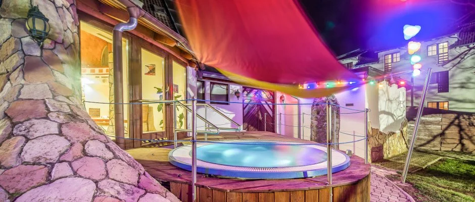 Hotel Piroska Bk, Bkfrd