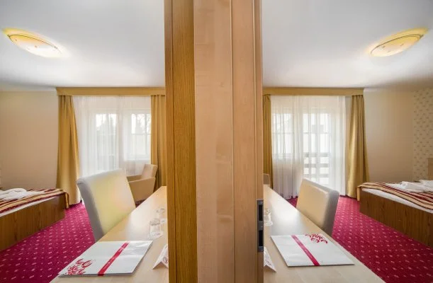 Hotel Piroska Bk, Bkfrd