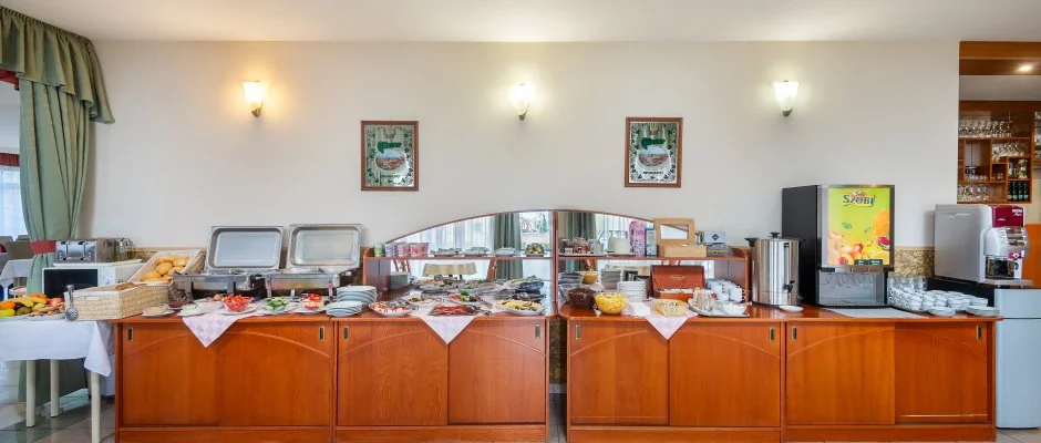 Plat�n Hotel Debrecen