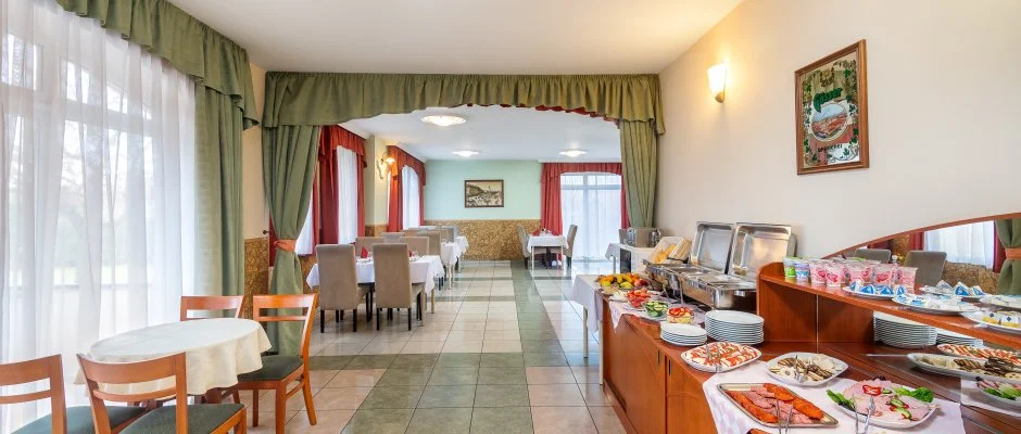 Plat�n Hotel Debrecen