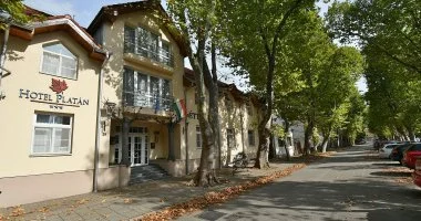 Barangolás a Bory-várban (min. 2 éj)