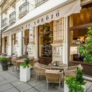  Győr - Barangolás Győrben reggelivel (1 éjtől)